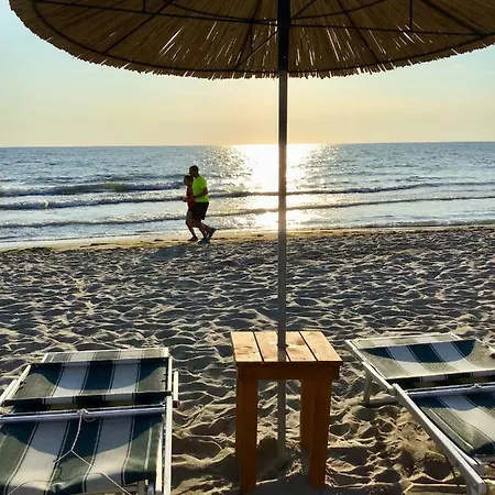 ホテル The Garden Beach